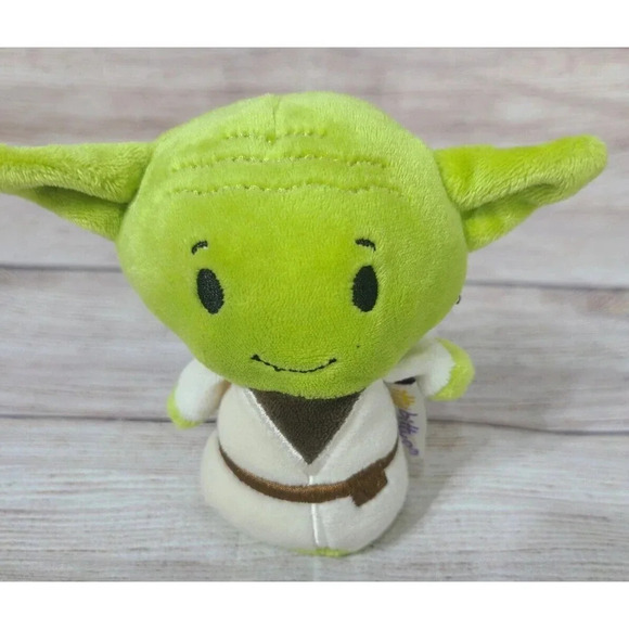 Hallmark Itty Bittys Star Wars Plush Yoda Stuffed Toy Figure Green 4" - Picture 1 of 5